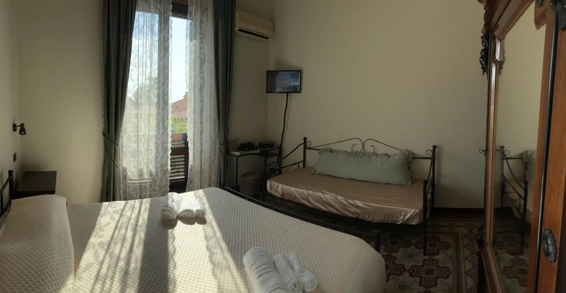 Hotel Domus Divina à Cefalù 0*,  Italie