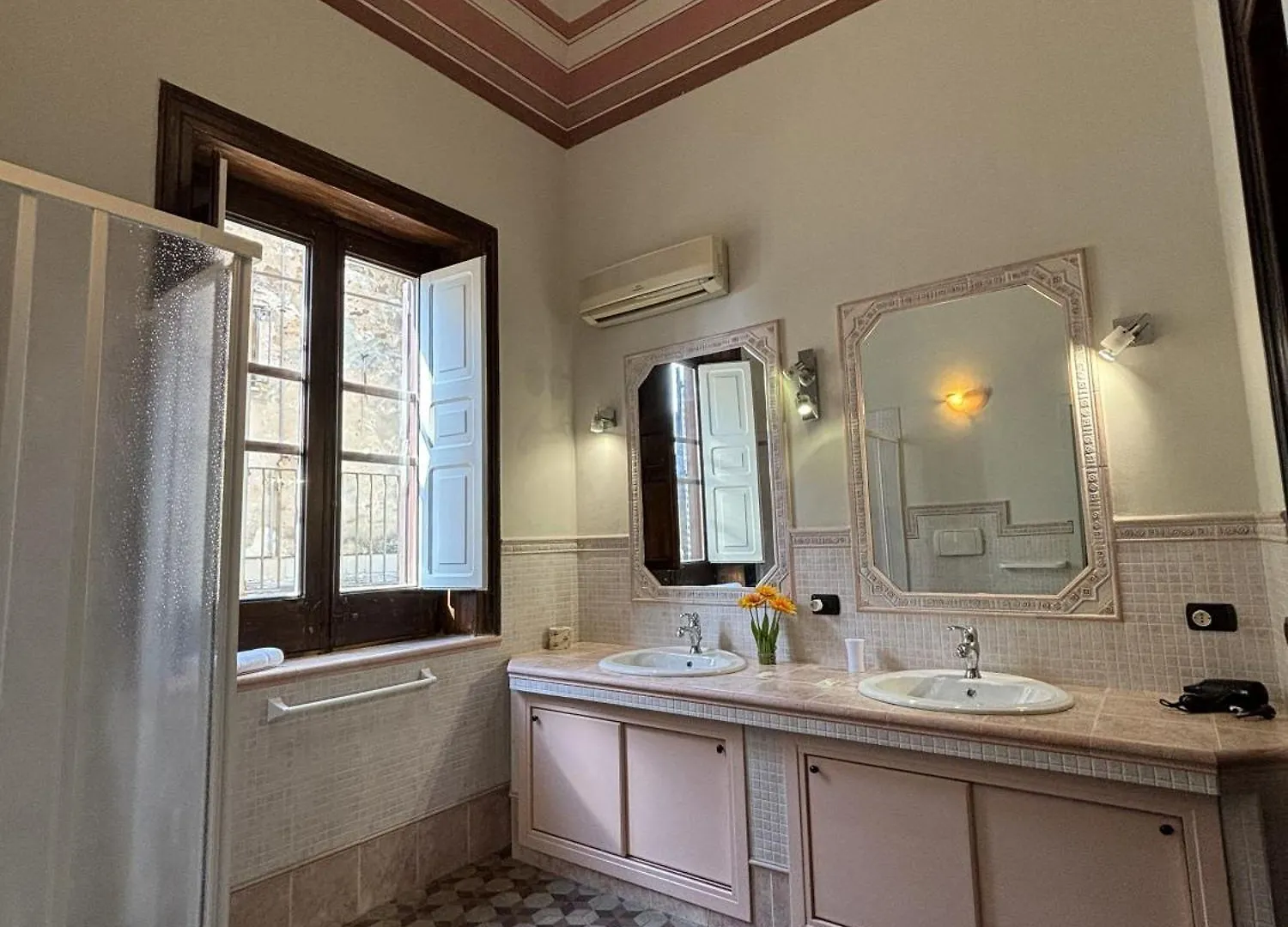 Hotel Domus Divina à Cefalù 0*,  Italie