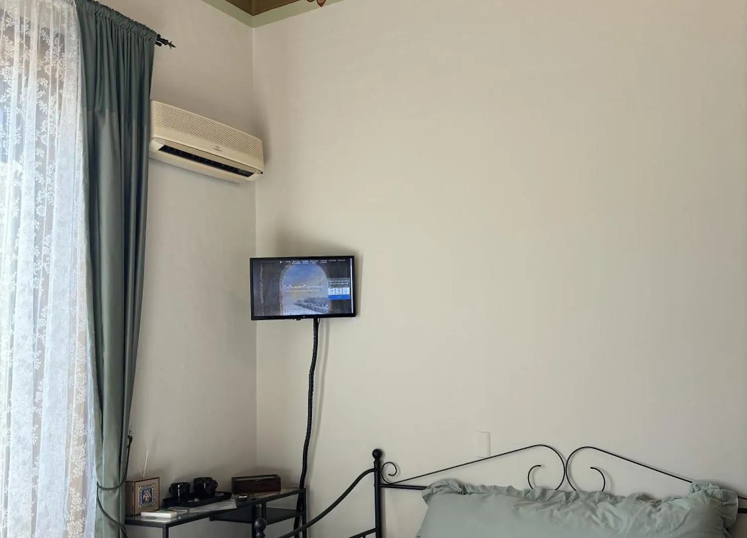 Domus Divina Hotel Cefalu 0*,  Italy